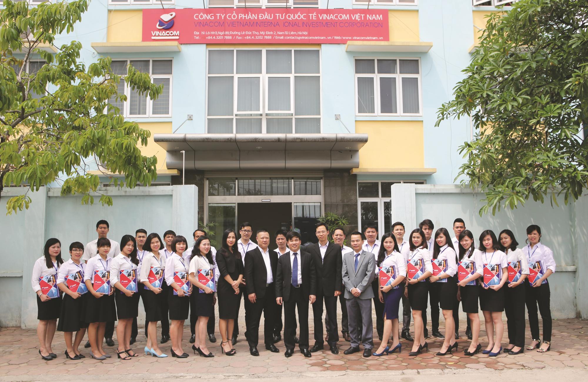 Cán bộ nhân viên công ty